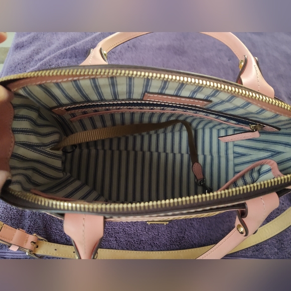 Dooney and Bourke woven Beacon Satchel - Picture 4 of 10